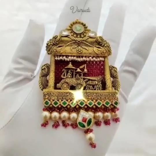 Luxury Gold Pendant